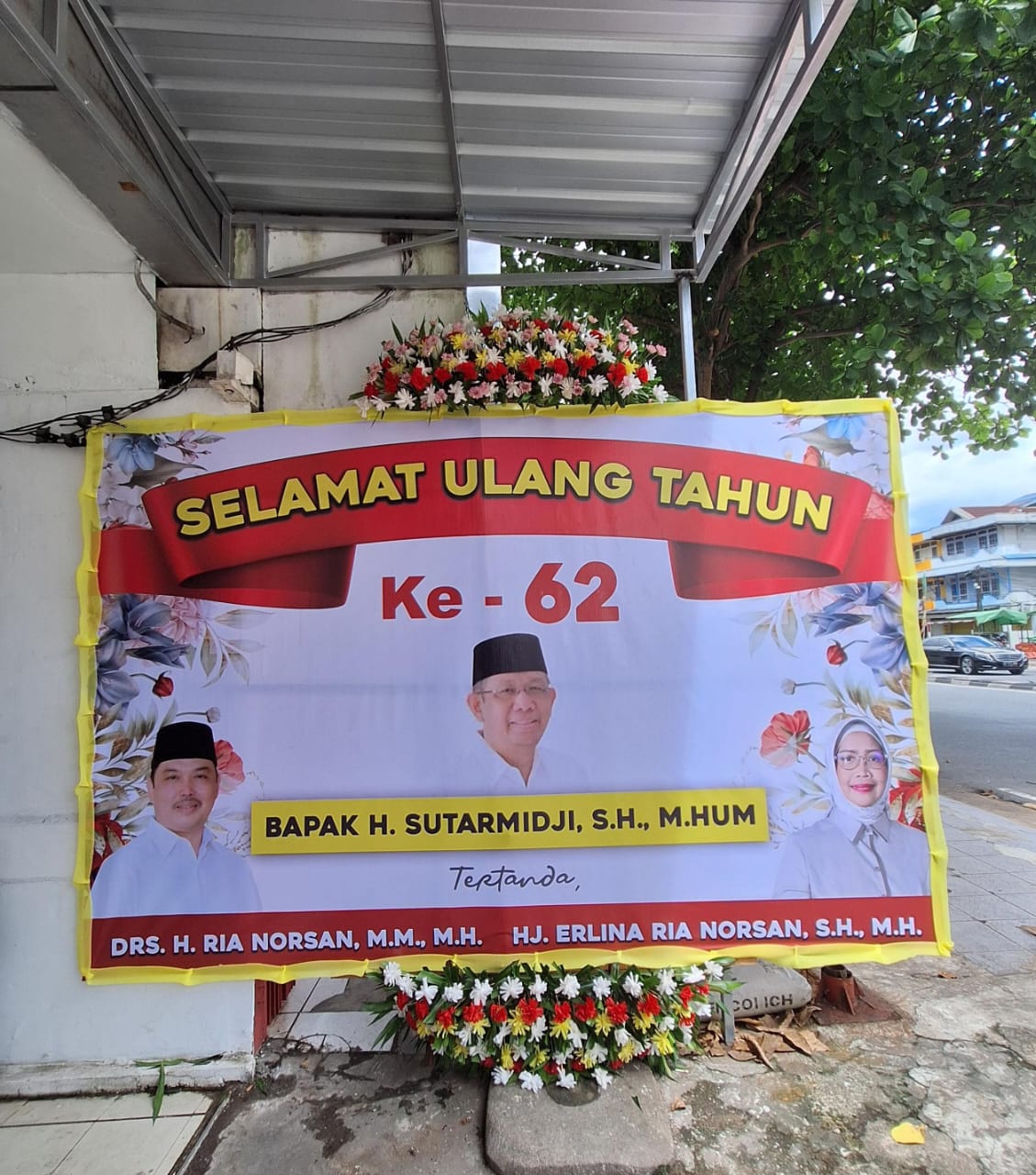 Gubernur Terpilih, Ria Norsan Kirim Karangan Bunga dan Tumpeng untuk Sutarmidji